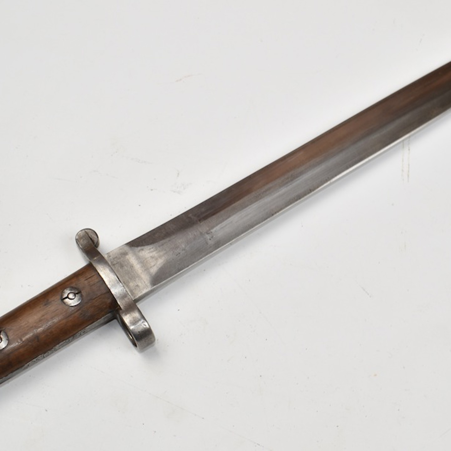 Large Private Colection Of Over 700 Bayonets Sold £90,000