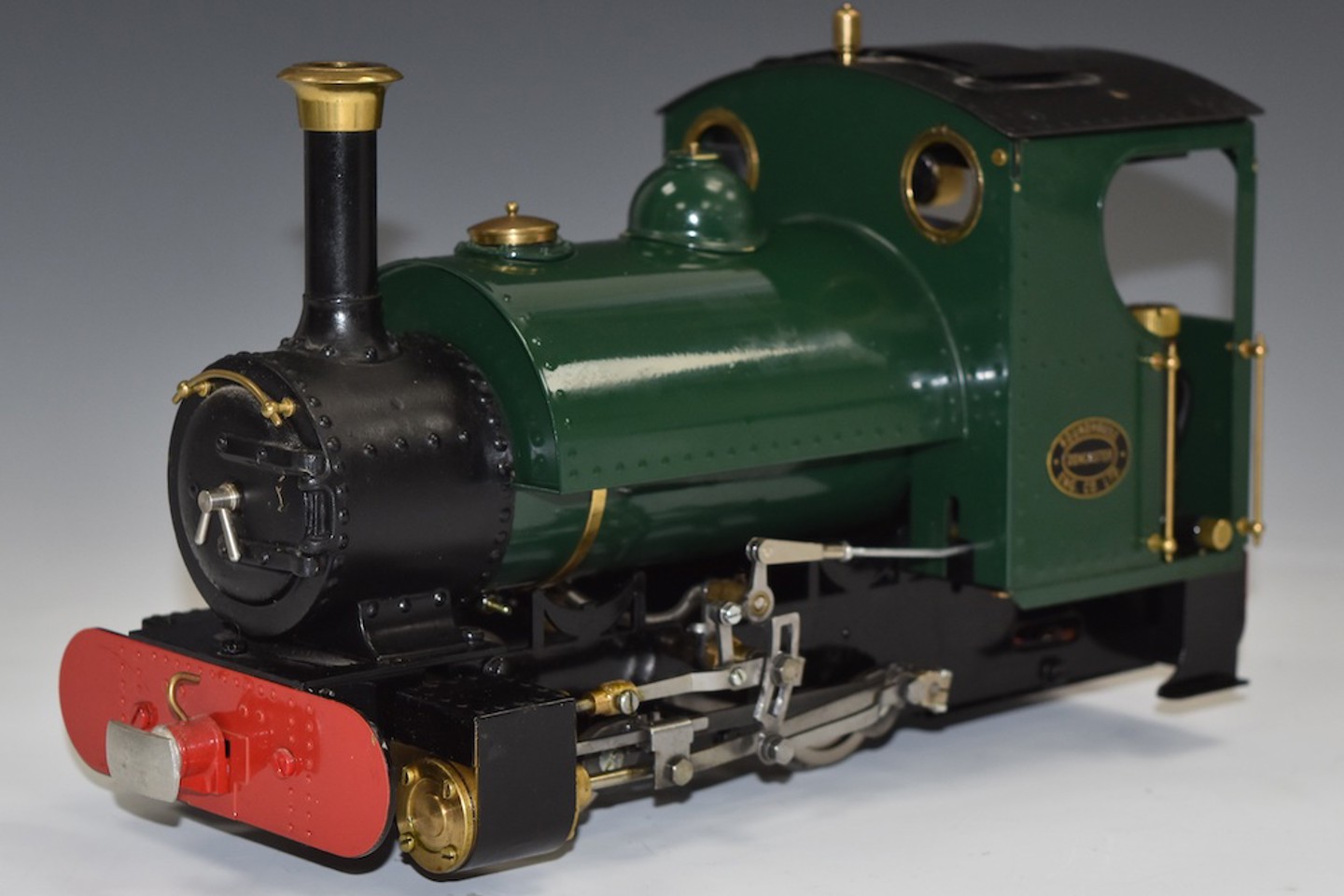Roundhouse 32Mm Gauge (Convertible To 45Mm) 16Mm Scale Live Steam Gas Fired 0 4 0 Tank Locomotive 'Katie' Sold £1,050