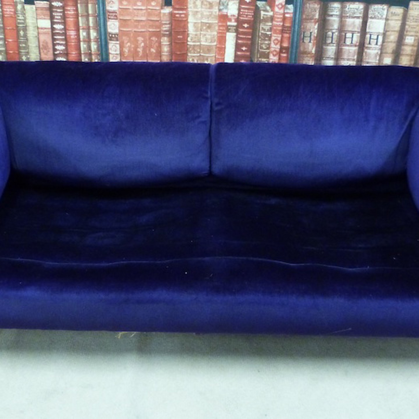 A Late Victorian Edwardian Howard Sofa With Impressed Marks To Back Legs Ś4000