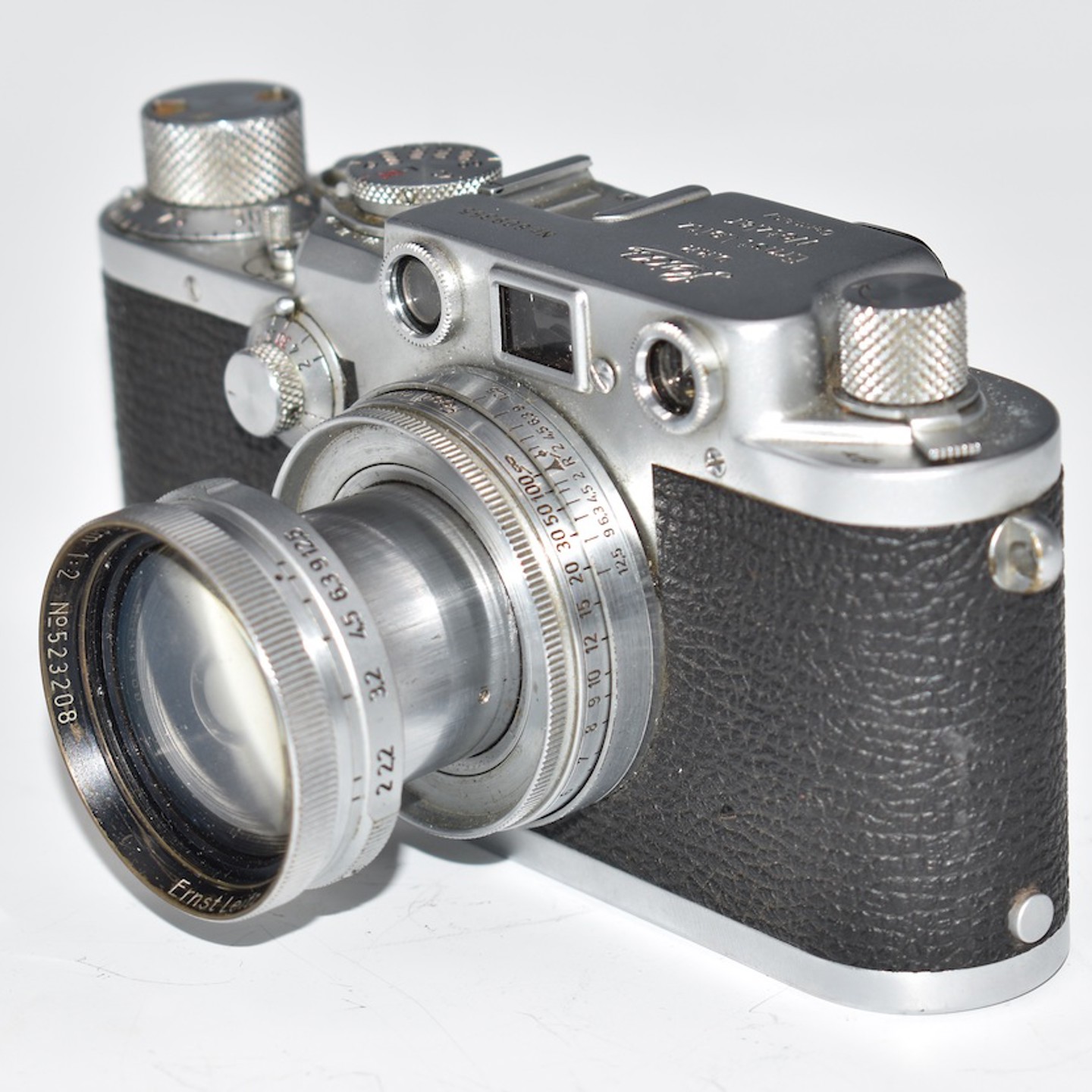 Leica Iiif 35Mm Rangefinder Camera Kit Sold For £600