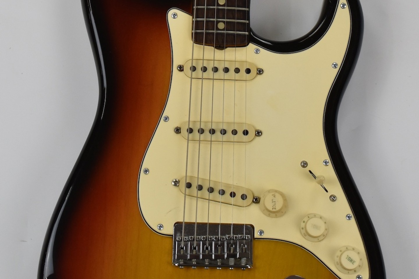 Fender 1969 Stratocaster Hardtail Electric Guitar In Lacquered Sunburst Finish Sold Ś6,900