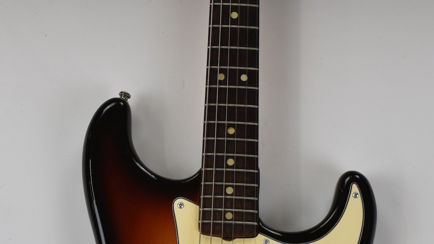 Fender 1969 Stratocaster Hardtail Electric Guitar In Lacquered Sunburst Finish Sold Ś6,900