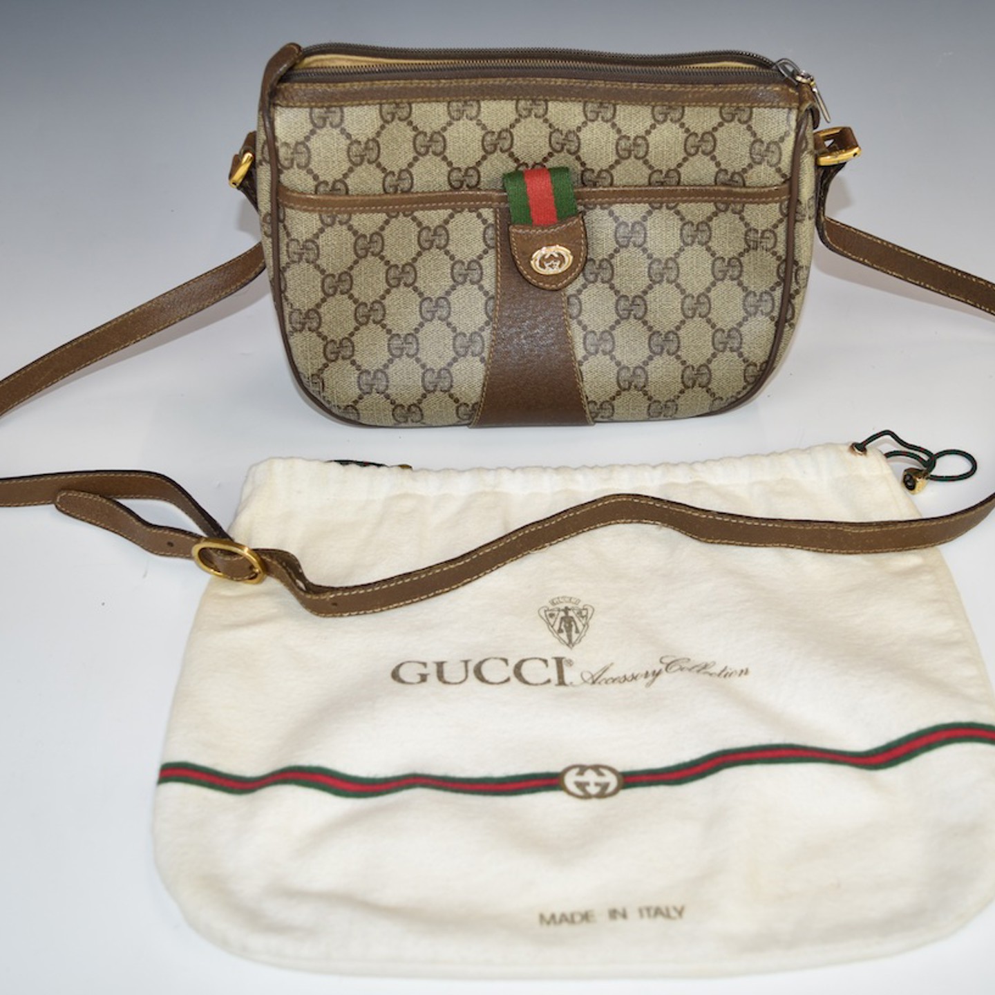 Vintage Gucci Ophidia Ladies Shoulder Bag, In Soft Carry Bag, Sold Ś300