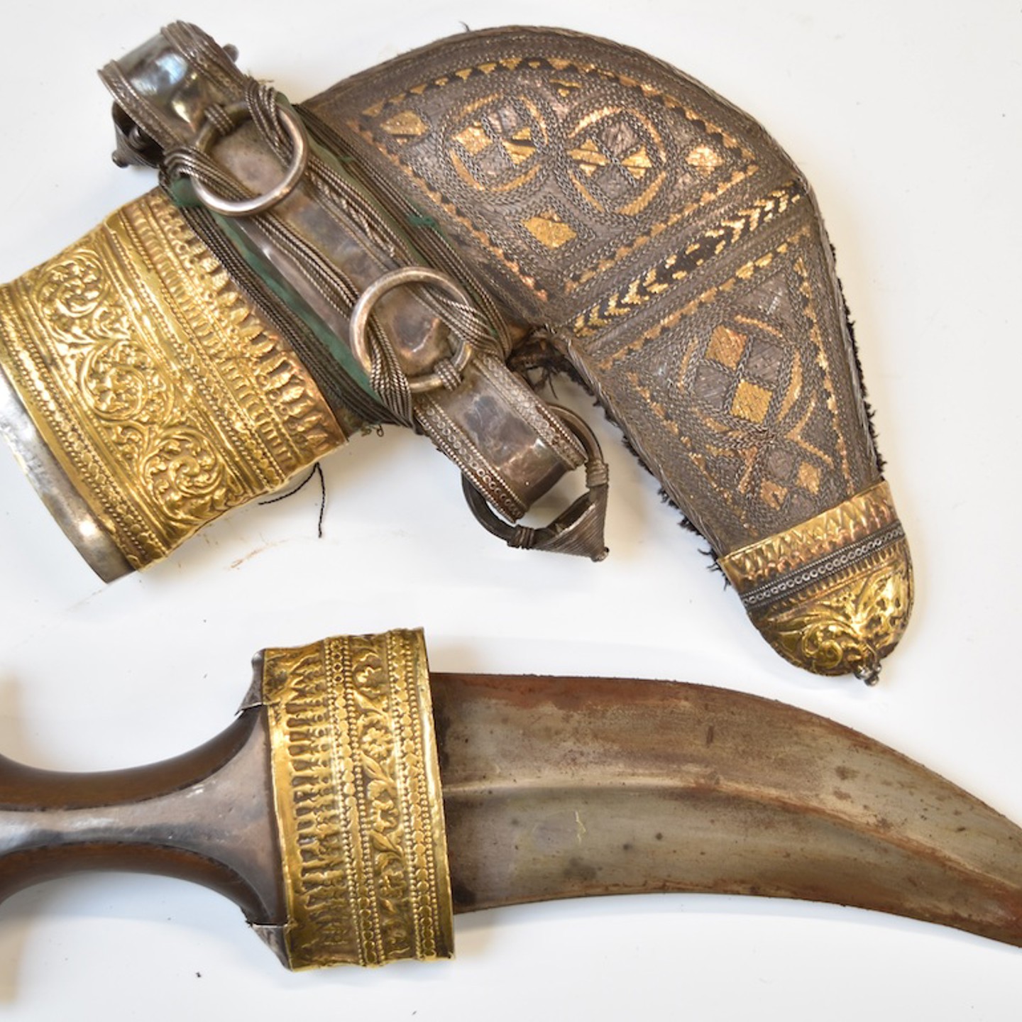 Middle Eastern Jambiya Dagger With Rhino Horn Handle. Sold For £4,800