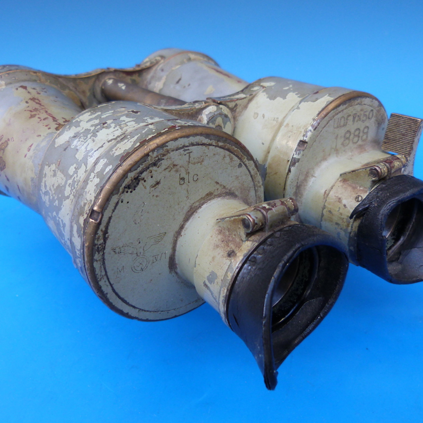 A Pair Of German Carl Zeiss U Boat Binoculars Sold For £2,000