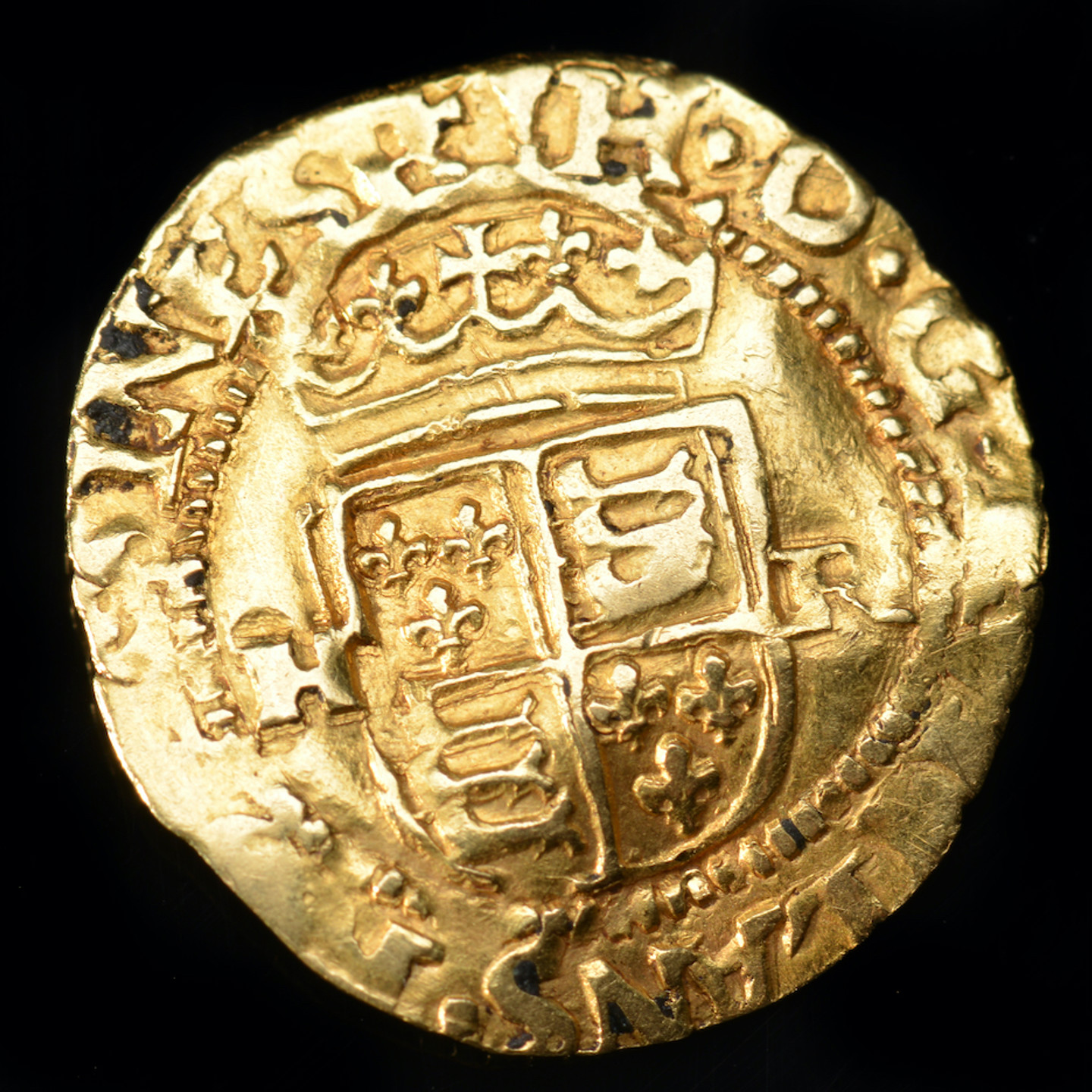 Henry VIII Gold Halfcrown Of The Double Rose Third Coinage 1544 47 Obverse Crown Above Rose. Sold For Ś600