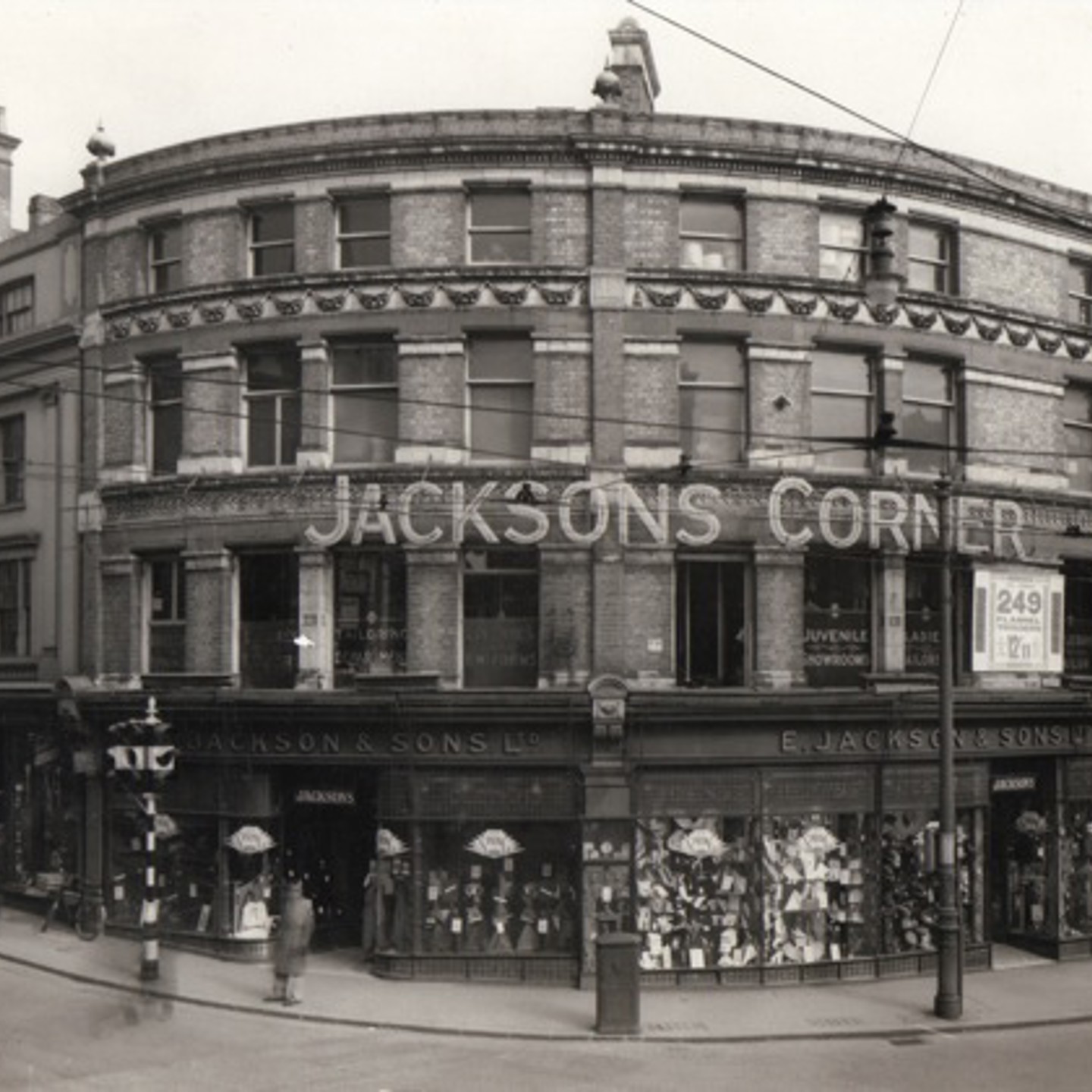 Jacksons Of Reading Department Store Shop Fittings Sold Ś100,000