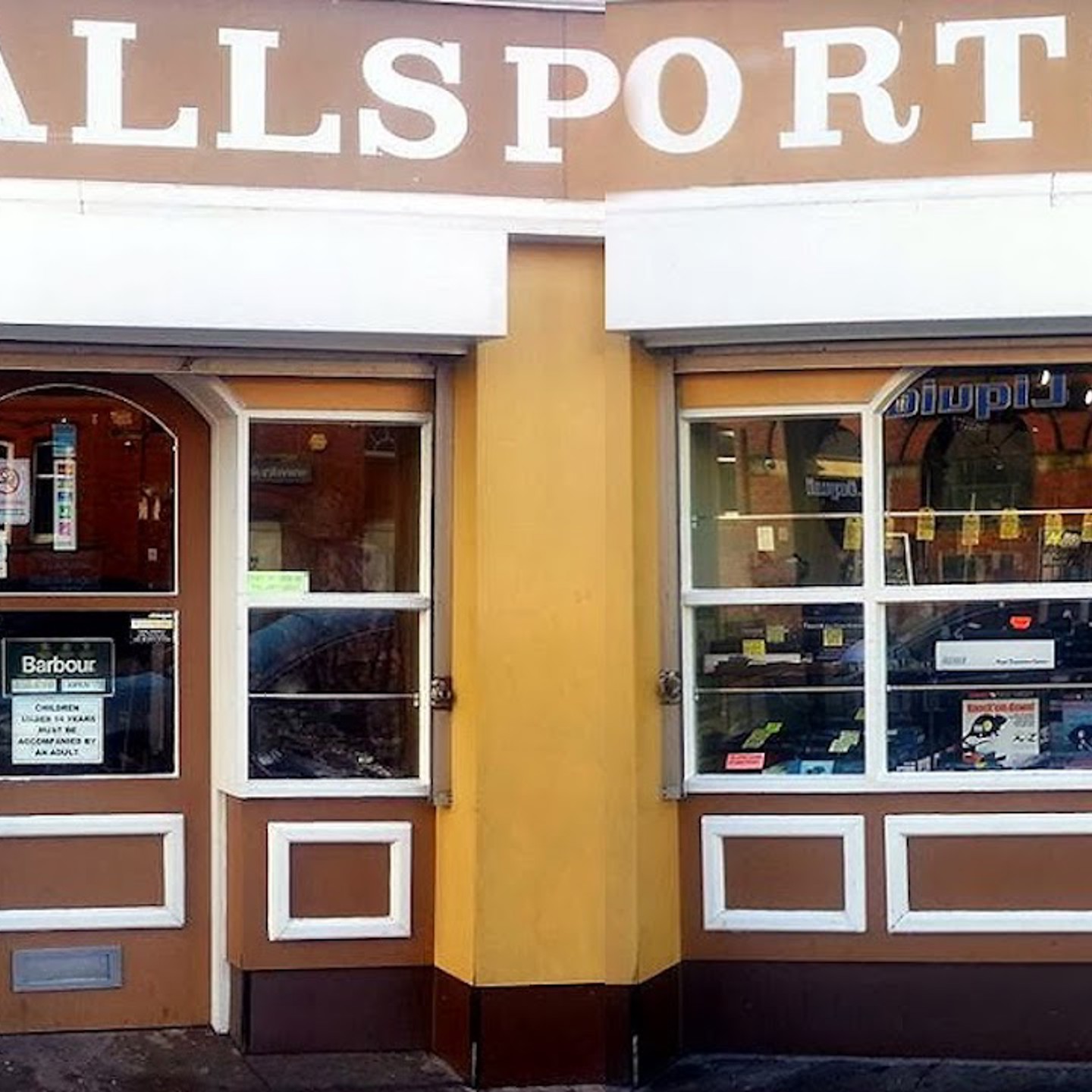The Remaining Contents Of Allsports Gun Shop Gloucester Sold Ś35,000