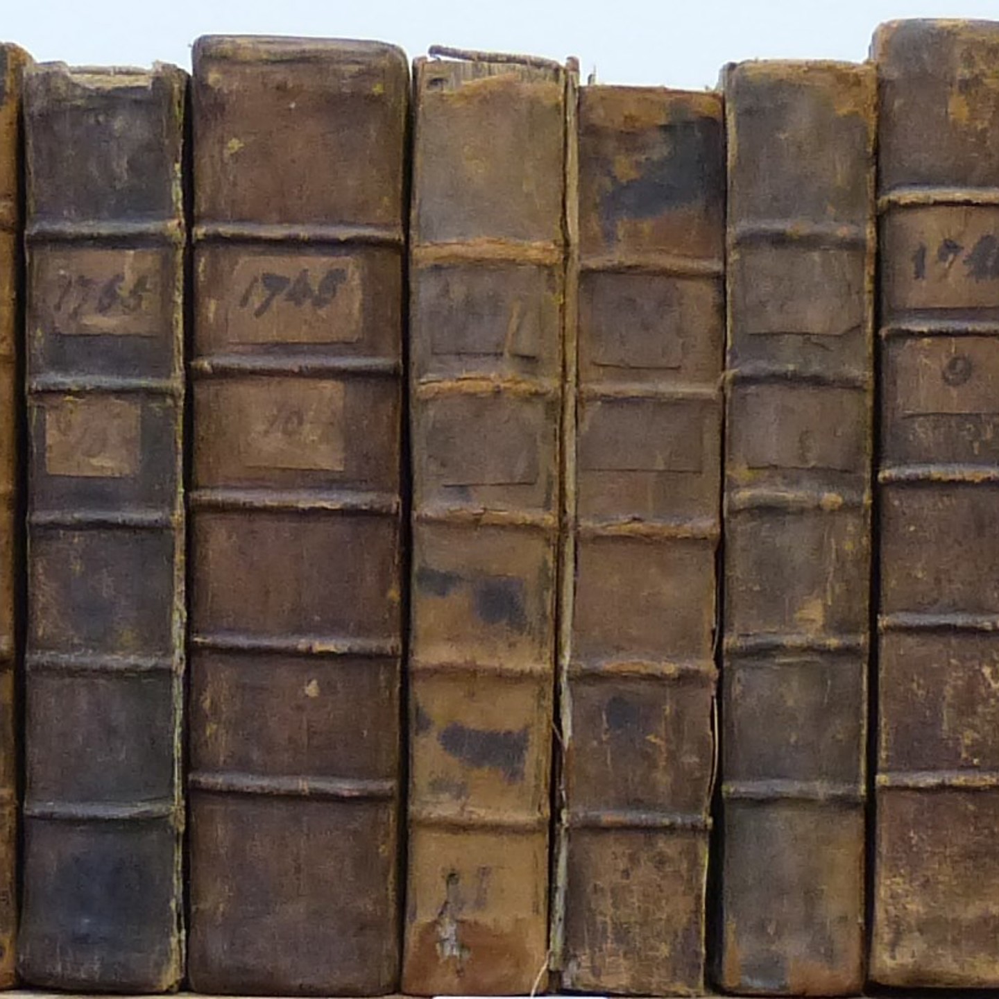 The London Magazine. Run Of Mid 18Th Century Volumes Mostly In Cambridge Panelled Calf Bindings Approx 30. Sold For £1,100